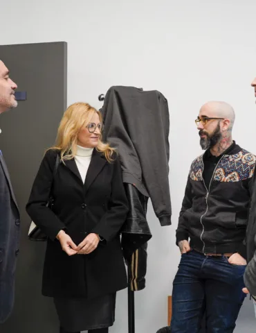 Manuel Bautista, visita la empresa BITLAB