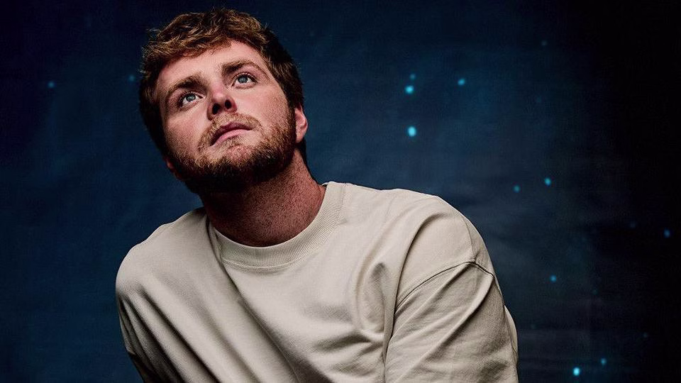Alex Warren y su "Ordinary" nº1 mundial, en el top español