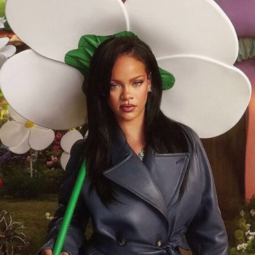 Rihanna estrena un tema muy extraño "Friend of Mine"