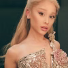Ariana Grande estrena video conmovedor de “Twilight Zone”