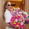 Jennifer Lopez celebra 56 cumpleaños con «BIRTHDAY»