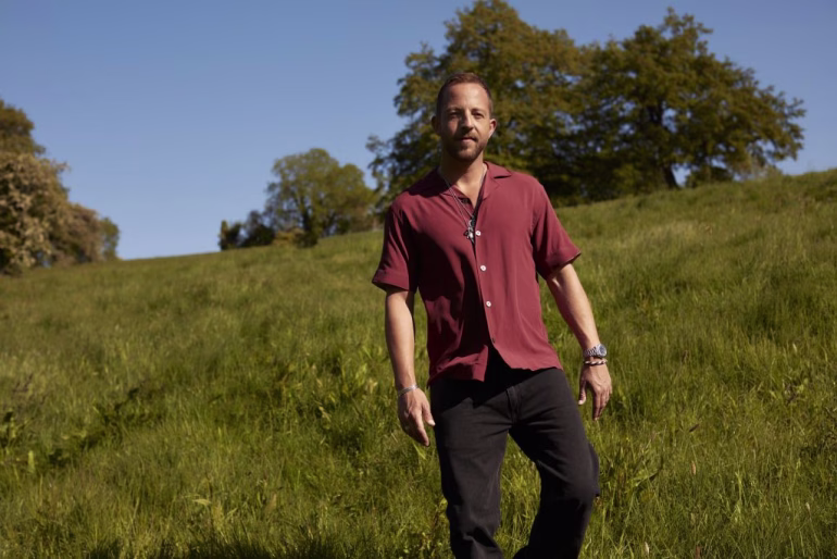 James Morrison estrena su emotivo tema "Cry Your Tears On Me"