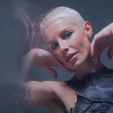 Soraya Arnelas estrena su nuevo tema llamado "Iconismo"