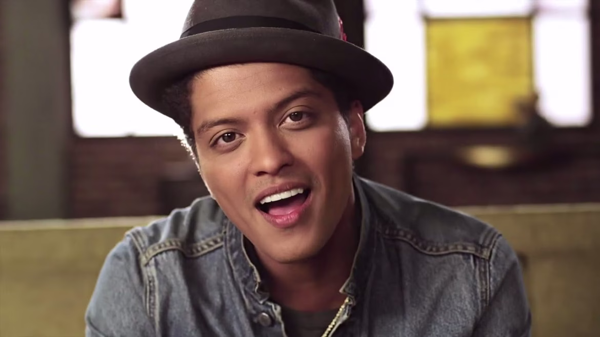 Bruno Mars hace historia en la música con "Just the Way You Are"