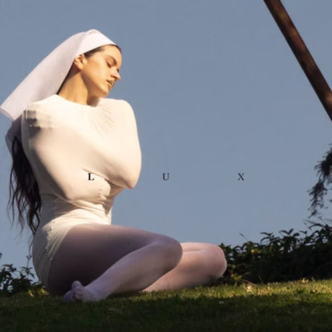 Rosalía estrenará su cuarto disco "LUX" próximo 7 de noviembre