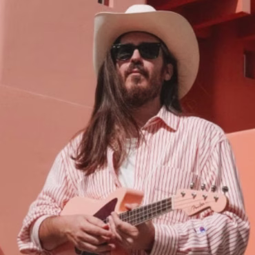 Carlos Sadness estrena el videolyric de “La Vida Perfecta”