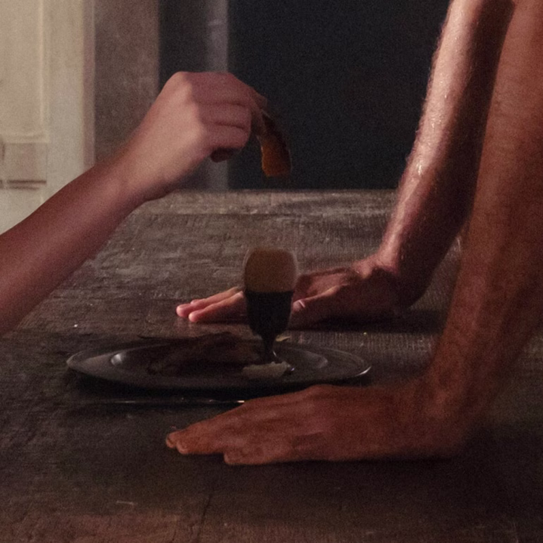 Charli XCX anuncia su próximo disco "Wuthering Heights"