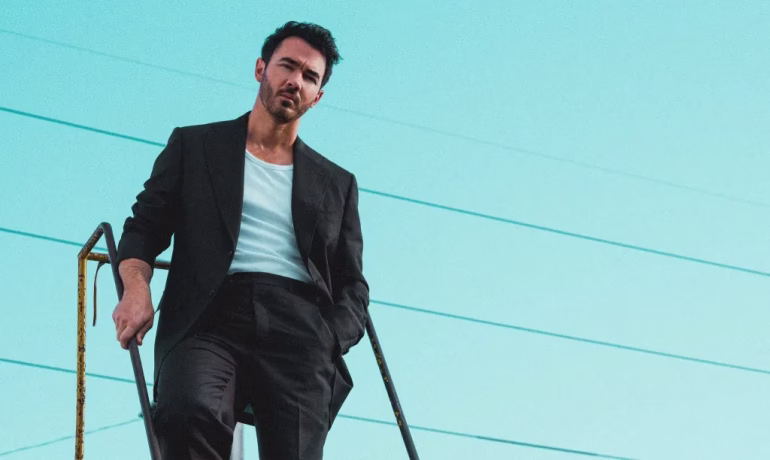 Kevin Jonas estrena su primer tema en solitario “Changing”