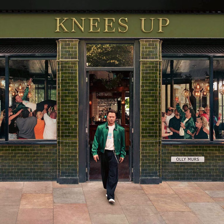 Olly Murs esta de estreno con su nuevo disco "Knees Up"