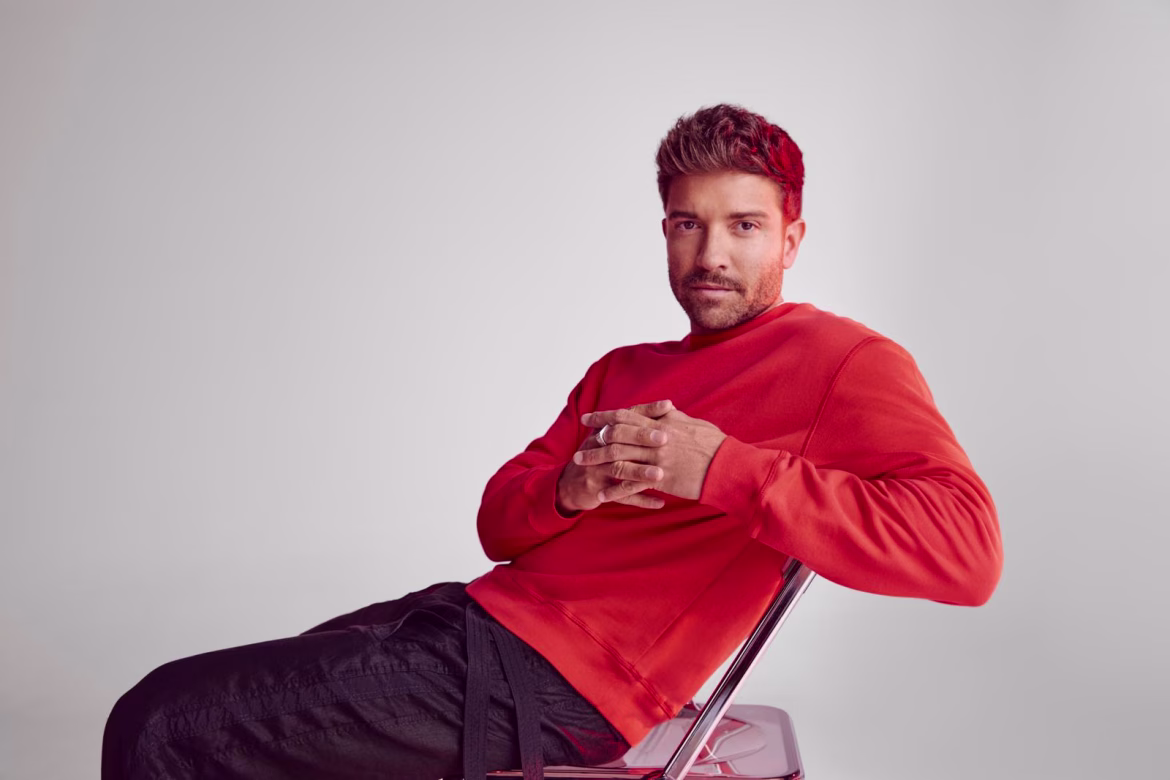 Pablo Alborán lanza "KM0" su esperado séptimo álbum de estudio