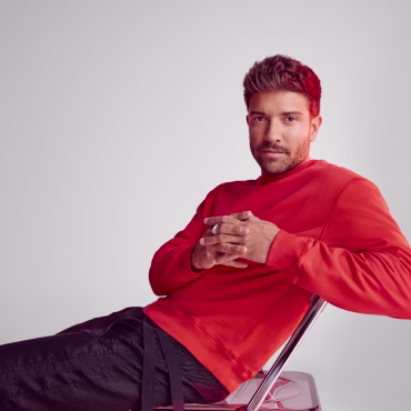 Pablo Alborán lanza "KM0" su esperado séptimo álbum de estudio