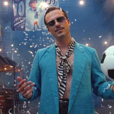 Luis Larr estrena una rumba gánster llamada "Maradona"