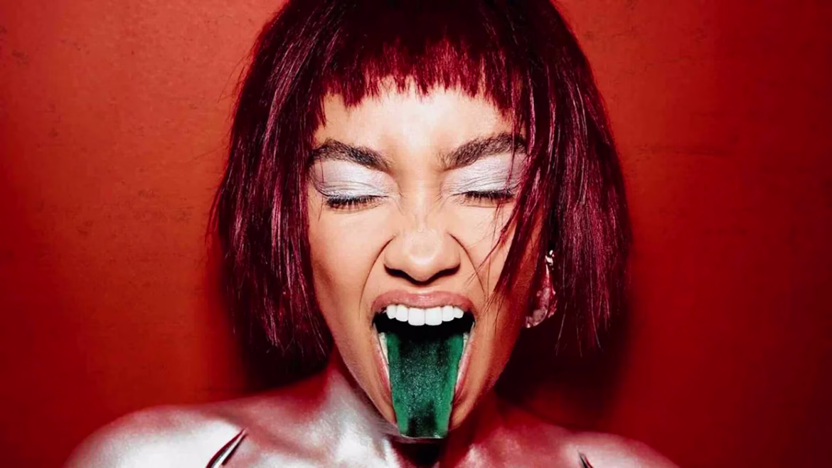 Leigh-Anne publica temas del próximo álbum "My Ego Told Me To"