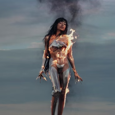 Loreen estrena por sorpresa nuevo tema "Feels Like Heaven"