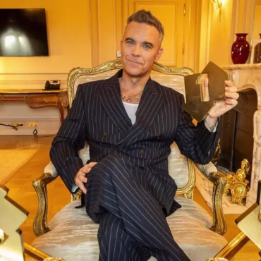 Robbie Williams rompe récord con su 16º álbum