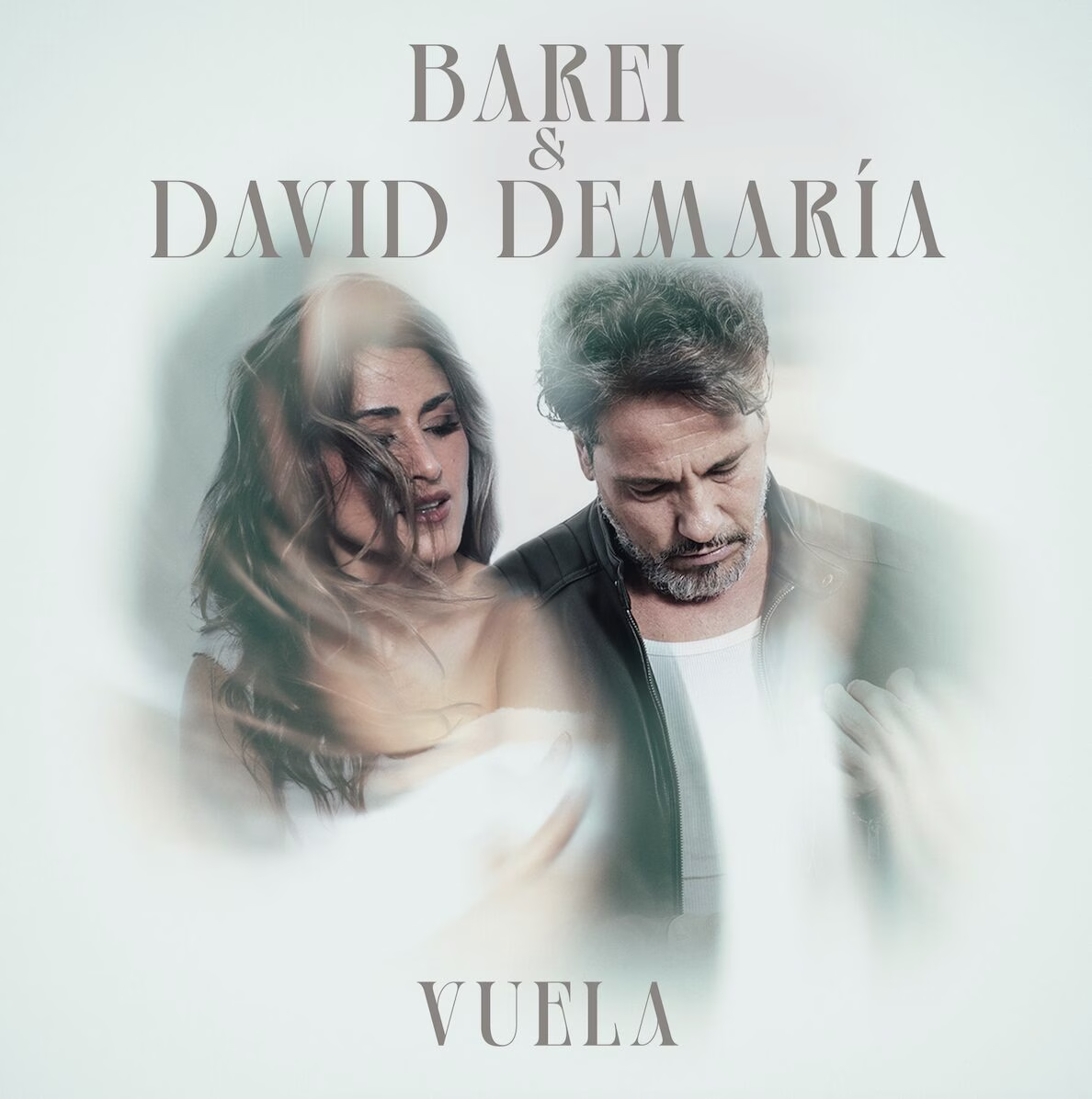 Barei & David DeMaría unen sus voces en la versión de "Vuela"