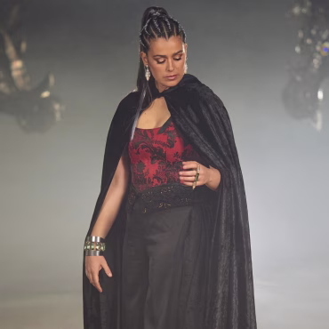 Isabel Aaiún se adelanta al verano con nuevo single