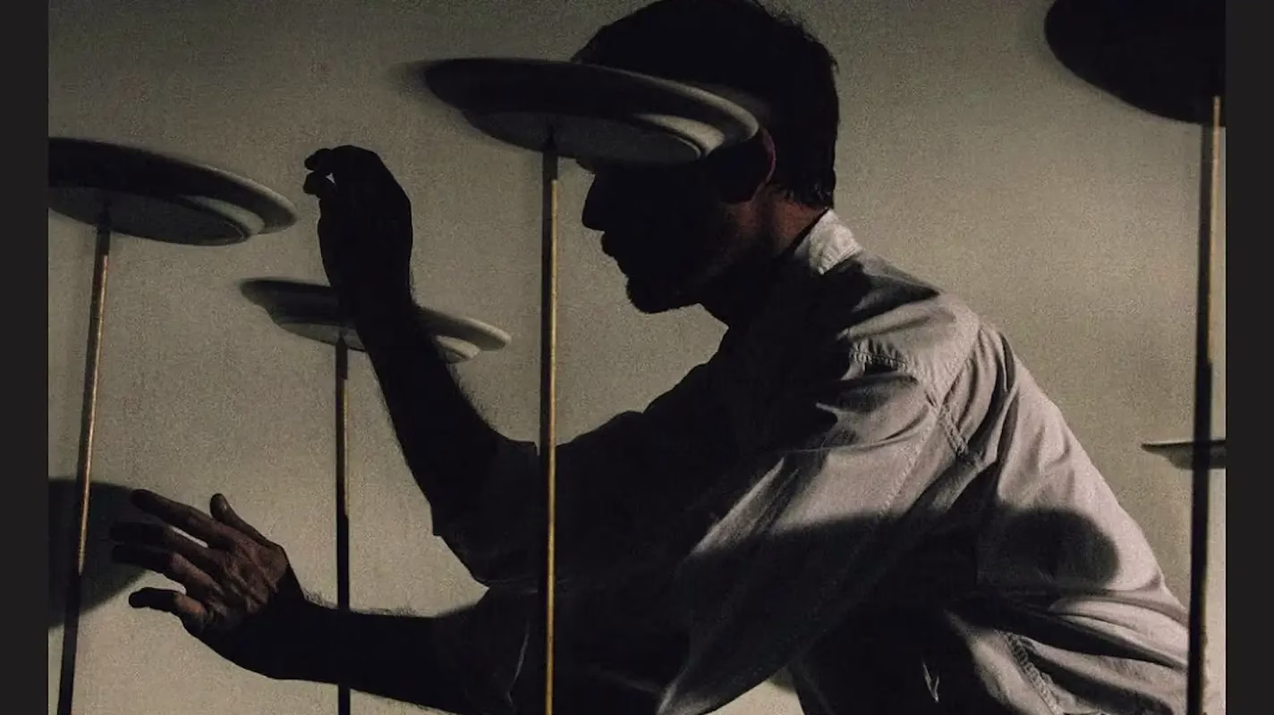 James Blake estrena nuevo disco titulado "Trying Times"