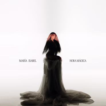 María Isabel estrena su nuevo álbum "HORA MÁGICA"