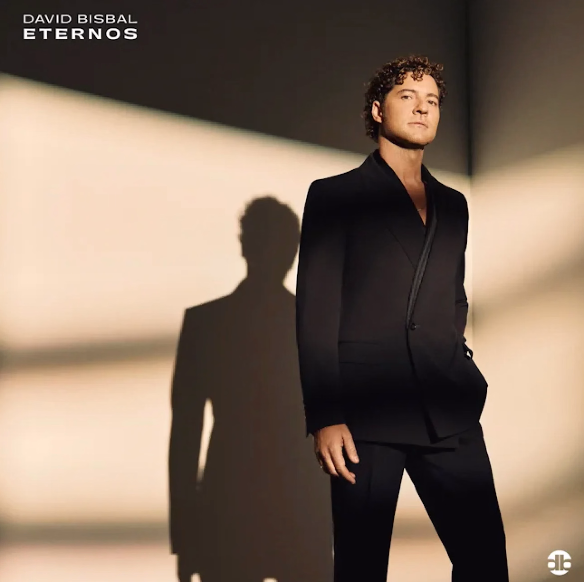 David Bisbal anuncia su nuevo álbum titulado "Eternos"