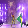 Shakira convierte «Copacabana» en «Lobacabana»