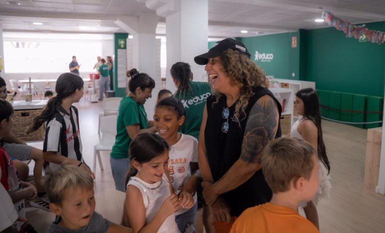 Educo y OMOW, el proyecto impulsado por ROSANA