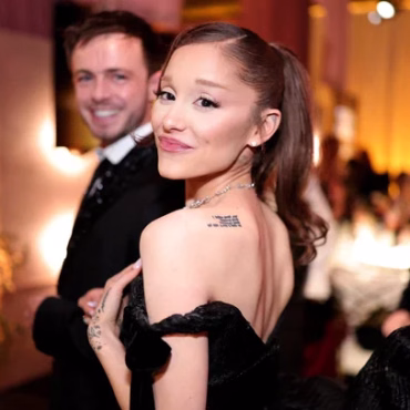 Ariana Grande lanza Petal (The Complete Live Album)