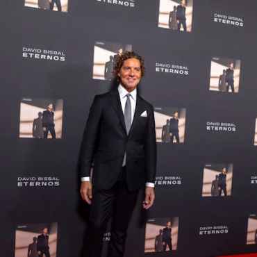 David Bisbal presentó anoche "Eternos"