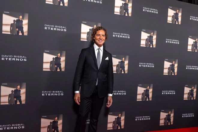 David Bisbal presentó anoche "Eternos"