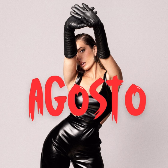 Laura Alcoba estrena su nuevo single titulado "Agosto"
