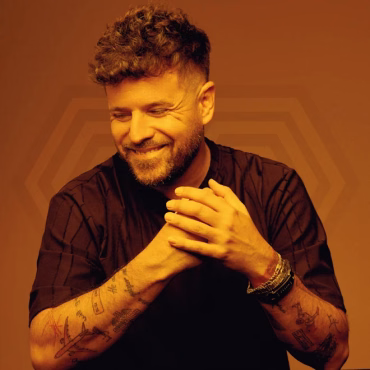 Pablo López presenta su nuevo single "El Cuatro"