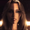 Miley junto a Model/Actriz lanzan el videoclip de «Different Religion»
