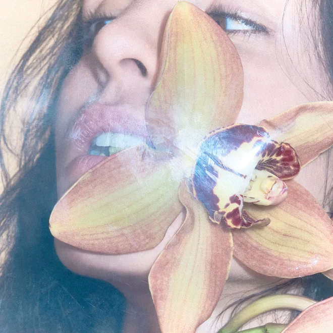 Natalia Lacunza presenta su nuevo single "Flor de canela"